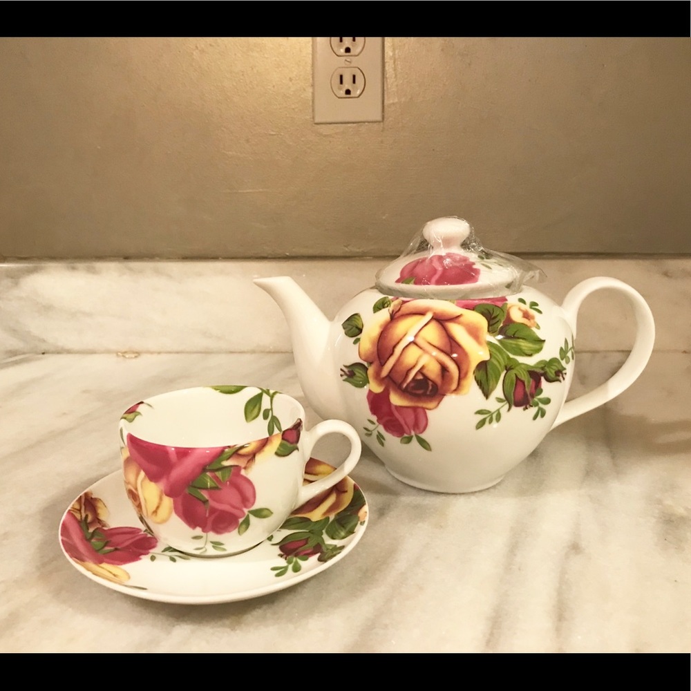 Royal Albert old country roses tea set